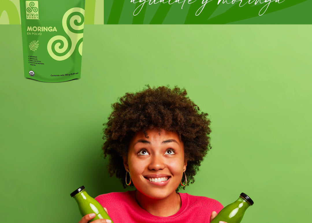 Smoothie de espinaca, aguacate y MORINGA